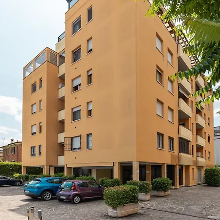Lägenhet Modern By Wonderful Italy Bologna