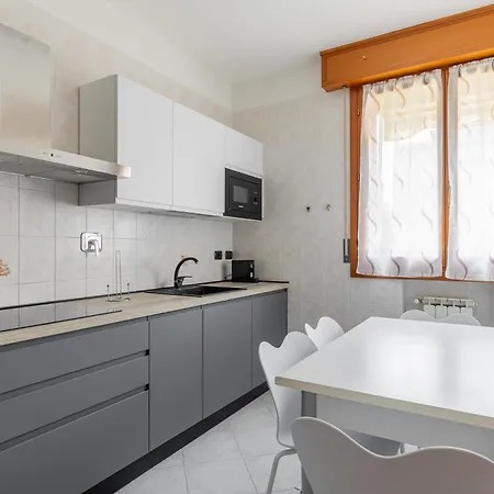 Modern By Wonderful Italy Apartamento *
